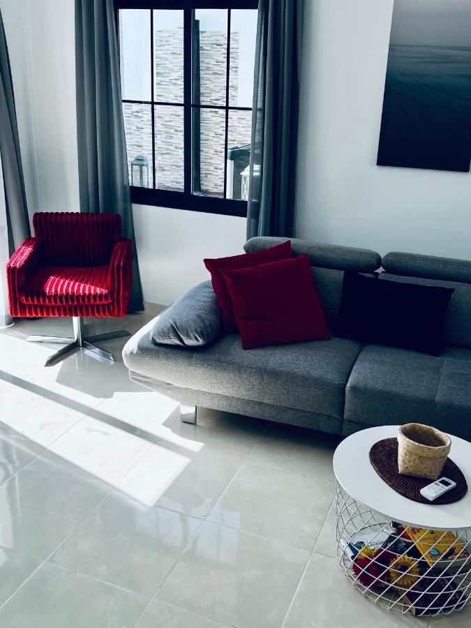 Fashion Villa Vivalavida, Private Pool X Parking Плая Бланка Екстериор снимка